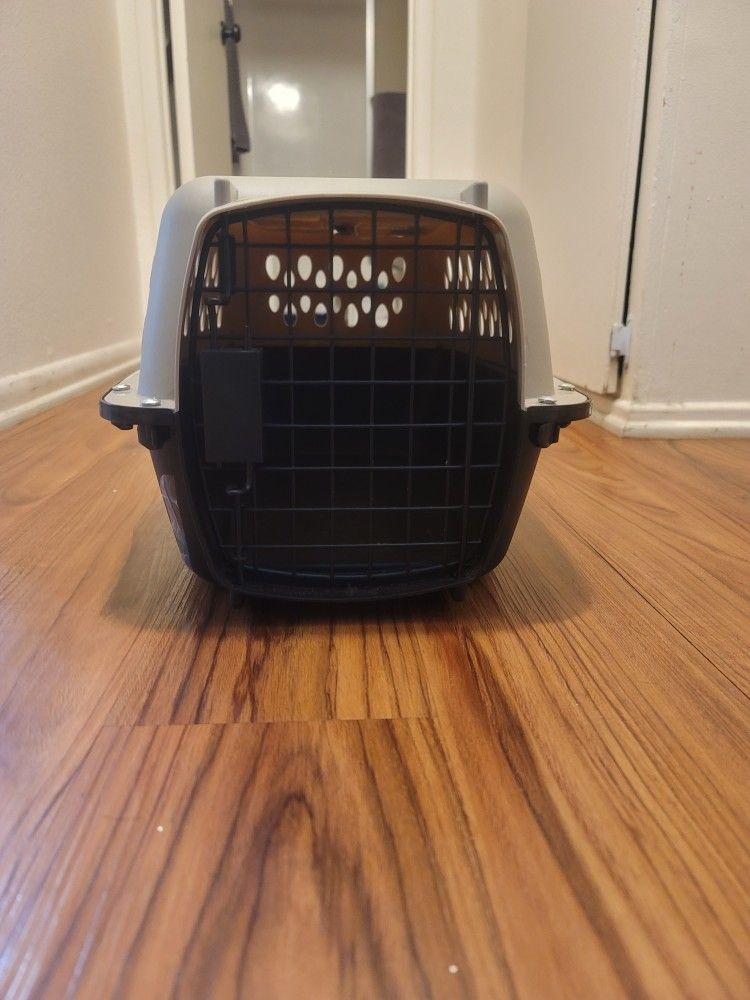 Dog/ Cat Carrier Crate