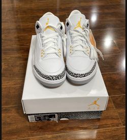 WMNS AIR JORDAN 3 RETRO Size 9 Men Size 7.5. Brand New 