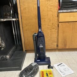 Eureka Sanitaire  Heavy Duty S782 Folding Vacuum Cleaner For Tiny Home / RV / Small Space