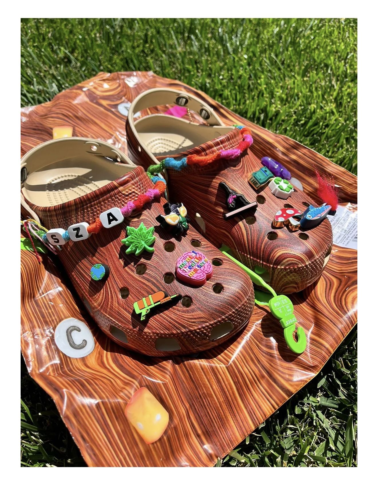 SZA Crocs Size 9 Women’s