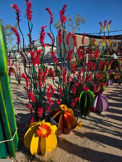 GARDEN MUST-HAVE🌸Birdbaths, Planters 
Metal Art Imports🌻🌵Cacti