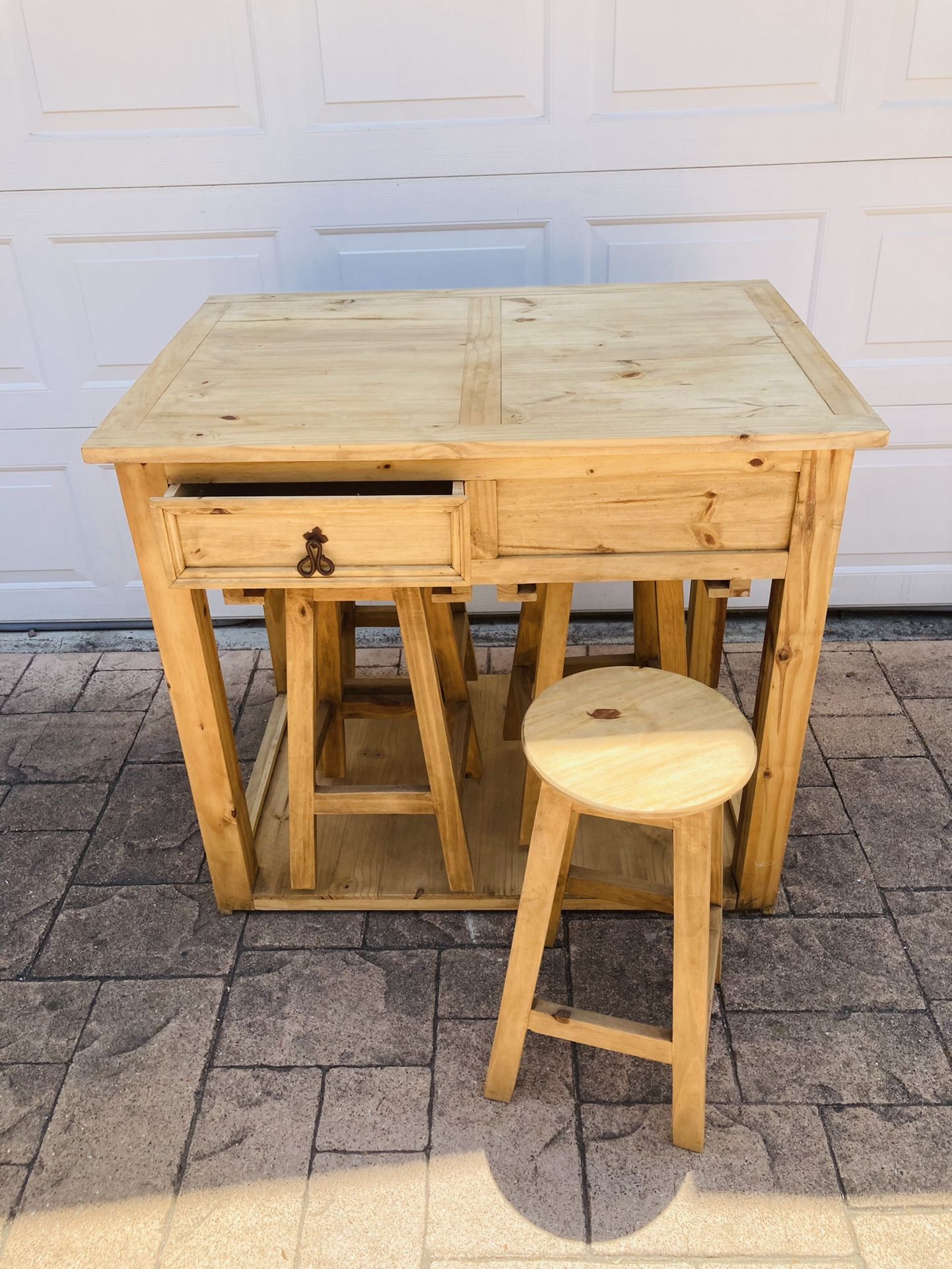 Island Bar 4 Stools
