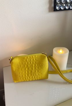 Yellow purse