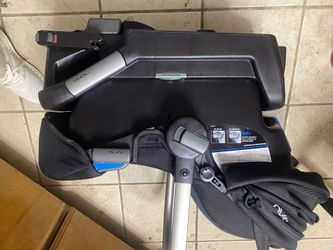 Baby Car Seat Perfect Condition NUNA