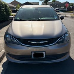 2017 Chrysler Pacifica Minivan 