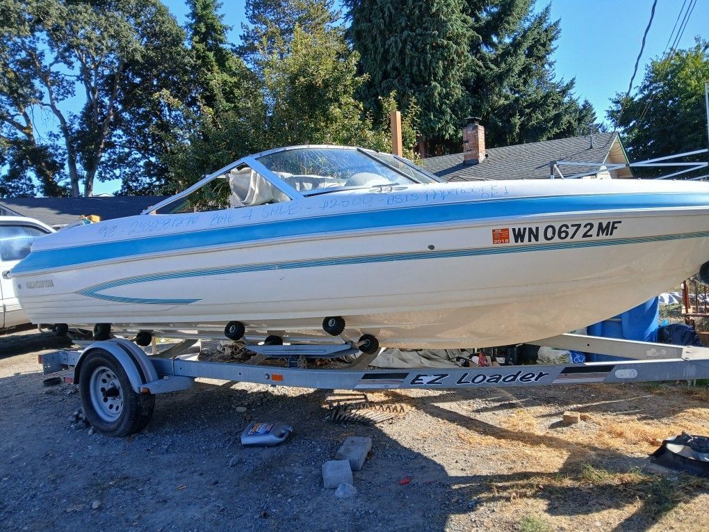 Glastron 1985 Speed Boat