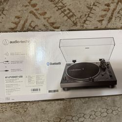 Brand New Record Player Audio Technica Turntable AT-LP120XBT-USB-BK