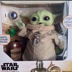 Star Wars The Child Baby Yoda The Mandalorian with 4 Accessories 12 Tall