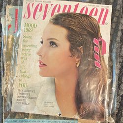 Vintage Magazine & Ephemera Lot (1946–1971) – Look, Seventeen, True Story, Mademoiselle  ⸻  Description  Mixed lot of original vintage magazines and m