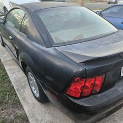 1999 Ford Mustang