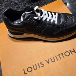 Louis Vuitton Sneakers