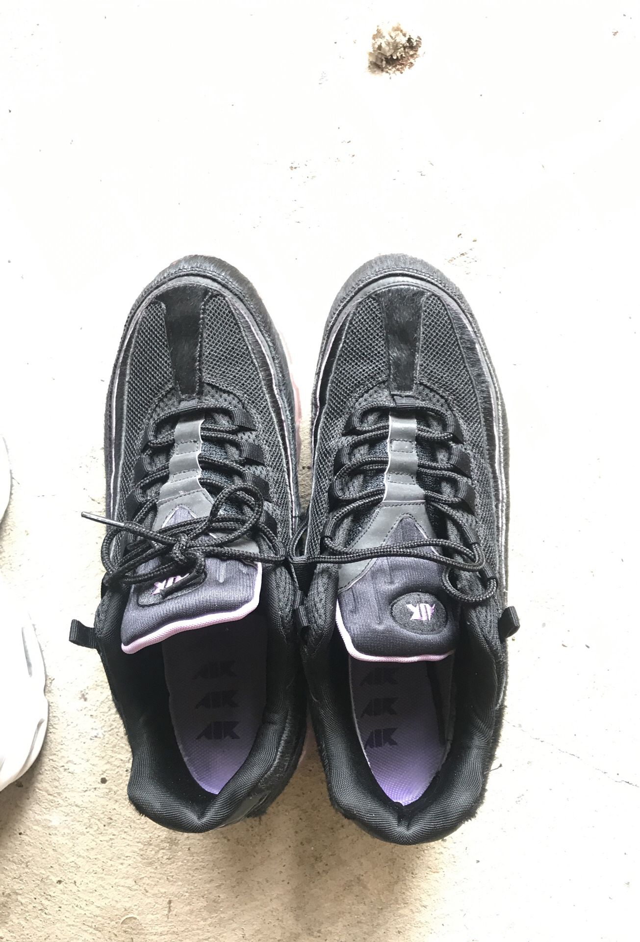 Nike AirMax size 13