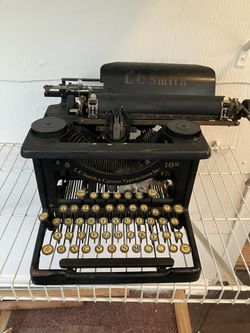 L.C Smith Vintage Antique Typewriter