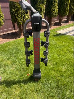 Yakima  4-bike rack with 2-inch hitch adapter