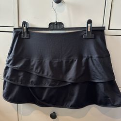 Lucky In Love Tennis Skirt/Skort (Size Small)