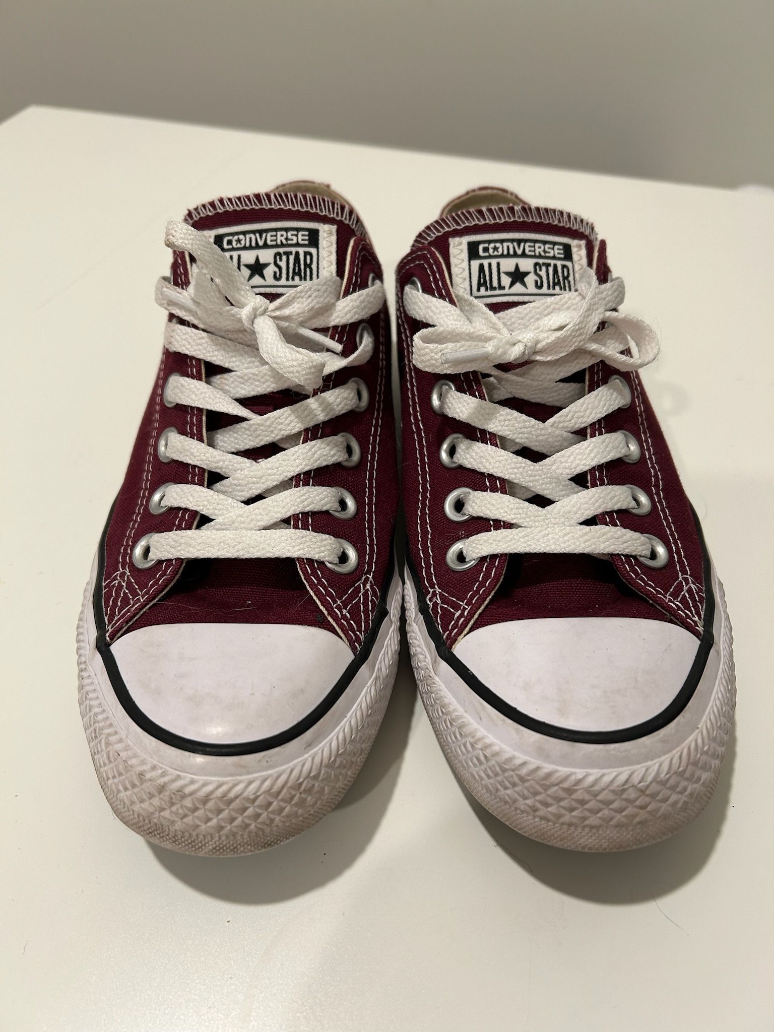 Converse Low Top Maroon Sneakers - Barely Used - Size 8