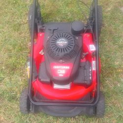 Honda Lawn Mower Almost New Only Used 4 Times