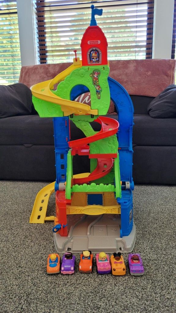 Fisher Price Little People Sit And Stand Skyway Playset