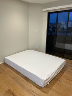 Mattress full size 12 inch-ucla grad sale
