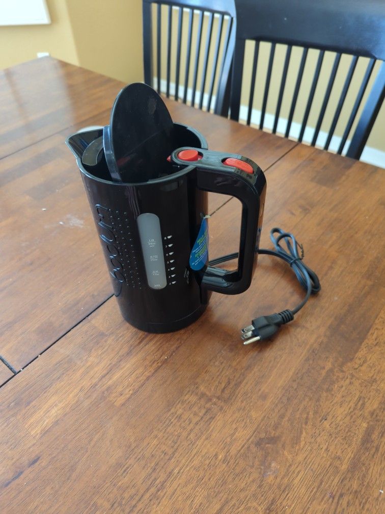 Bodum Electric Tea Kettle
