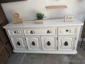 vintage French Provincial style buffet or credenza refinished rustic $129