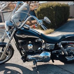 2003 100th anniversary Dyna glide  Low Miles( Meticulously maintained)