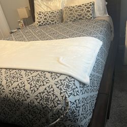 Queen Bed Frame With Drawers