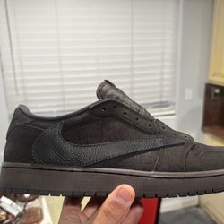 Jordan 1 Retro Low OG SP Travis Scott Velvet Brown
