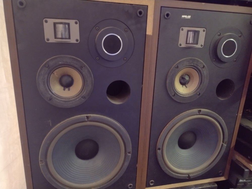 Vintage Pioneer HPM 60 Speakers