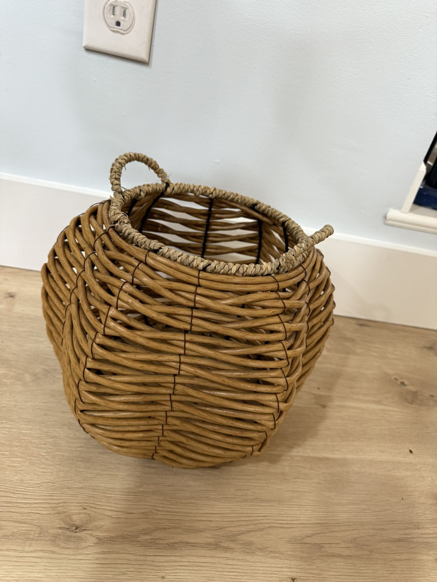 Wicker Basket NWT