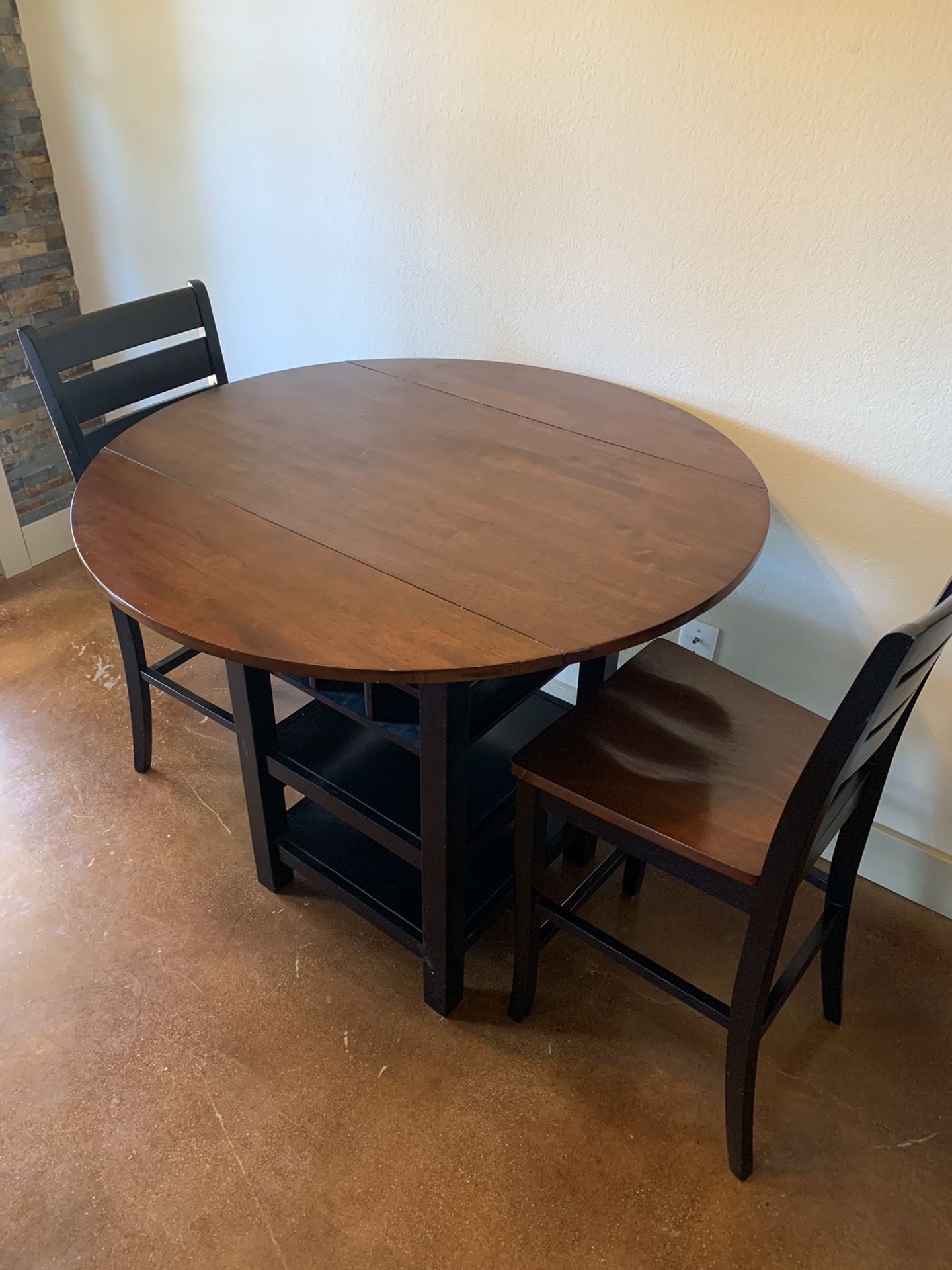 Kitchen table & chairs