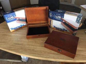 Men' accessory chest