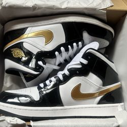 Air Jordan Retro 1 White Gold