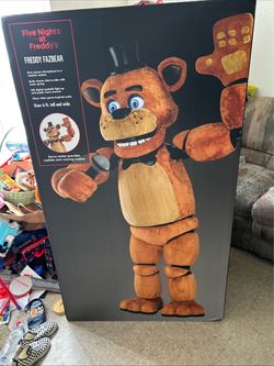 Five Nights at Freddy's Freddy Fazbear Animatronic Spirit Halloween