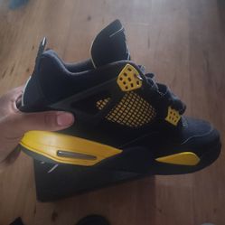 Jordan 4