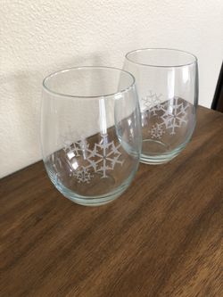 Snowflake Stenciled Set of Two Stemless Wineglasses~ NEW!