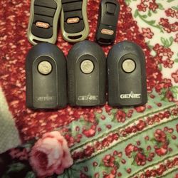 Controles Para Garage Marca  GENIE.