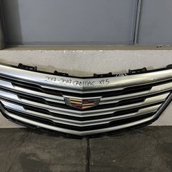 2017-2018-2019 CADILLAC XT5 GRILL OEM USED
