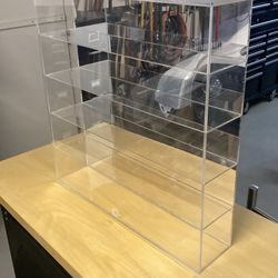 Acrylic display case with mirror backing