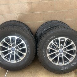 Ford F150 Wheels and Tires  275 70 R18