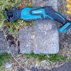 Makita Reciprocating Saw