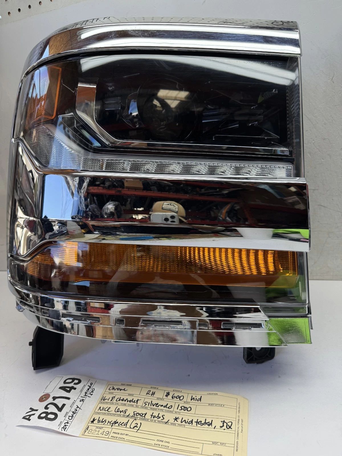complete! 2016 - 2018 CHEVROLET SILVERADO RIGHT XENON W/ LED HEADLIGHT OEM AY82149