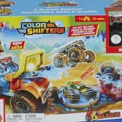 Brand new Hot Wheels Monster Trucks Arena Smashers Color Shifters 5-Alarm Rescue Playset, Fire Truck