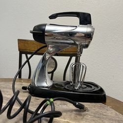 Vintage Sunbeam Mix Master stand Mixer Model 12C
