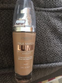 Dream lumi foundation