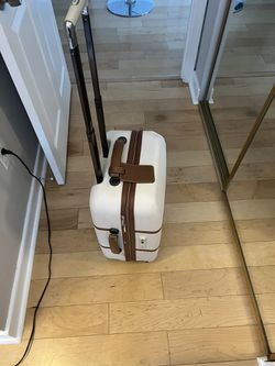 Carry-On Bag (Delsey)  Thumbnail