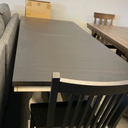 Extra Latge Dining Set 10 Chairs  With Leaf 111” Long Must Sell Can Deliver Was $2899 Now $1299. 