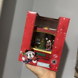 NEW Disney Mickey & Minnie Retro TV LED Christmas Village 2025 ALDI Exclusive
