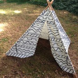Cute Cozy Teepee For Kiddos, Collapsible