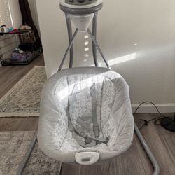 Graco Baby Swing